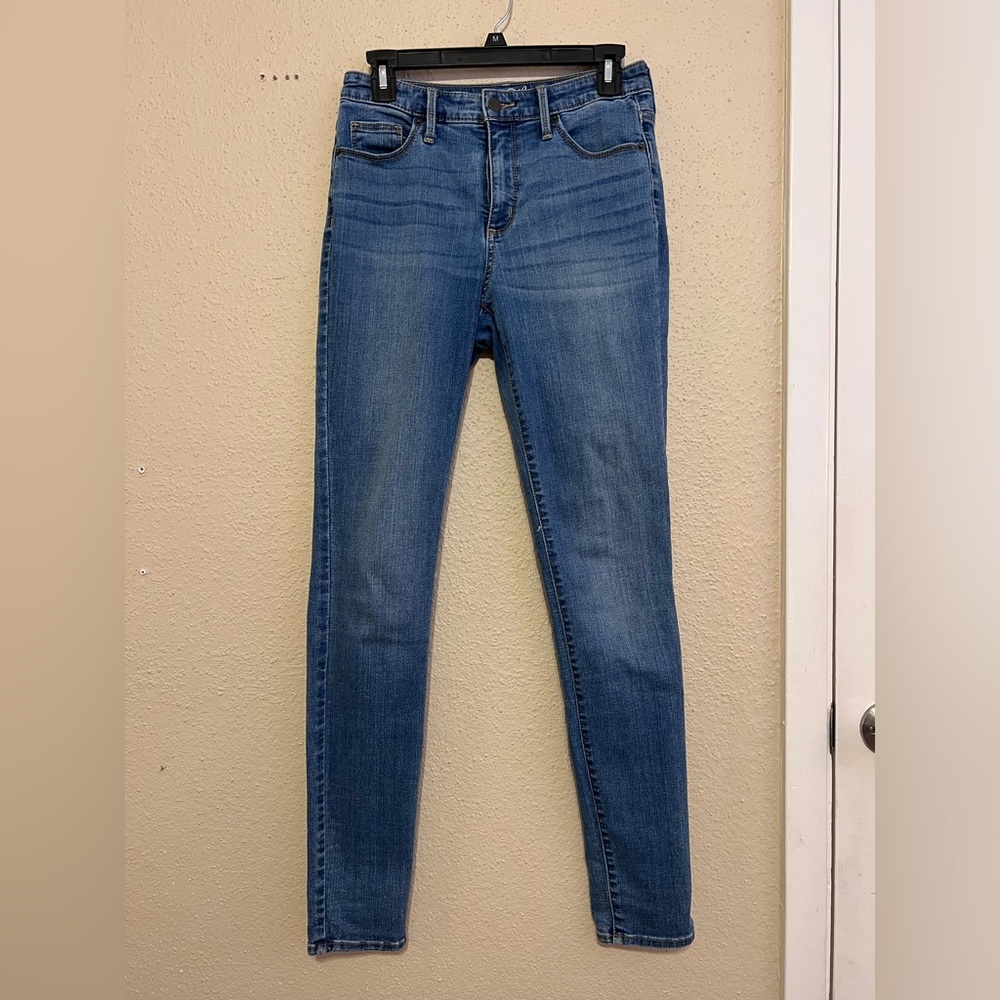Universal Thread Jeans